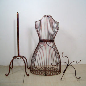 Set - wire mannequin with stand