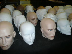 Individual forms of mannequins