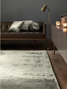 Tapis viscose gris