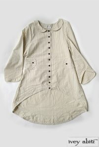 Blouse à manches courtes et devant.