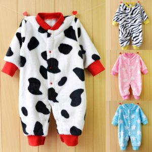 Những thứ dành cho trẻ sơ sinh làm bằng flannel