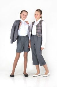 Shorts als Schuluniform