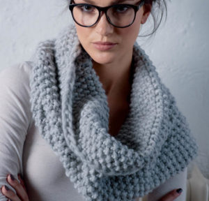 Snood em estilo casual