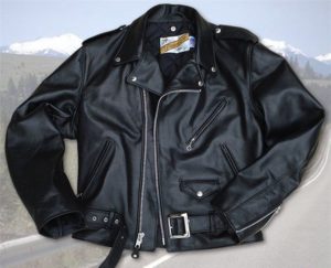 DIY leather jacket ng kababaihan