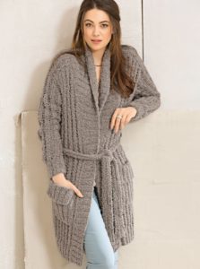 Strickjacke mit Kragen