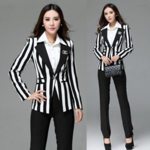 Business look with a white striped jacket