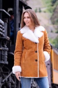 light sheepskin coat with Tuscany