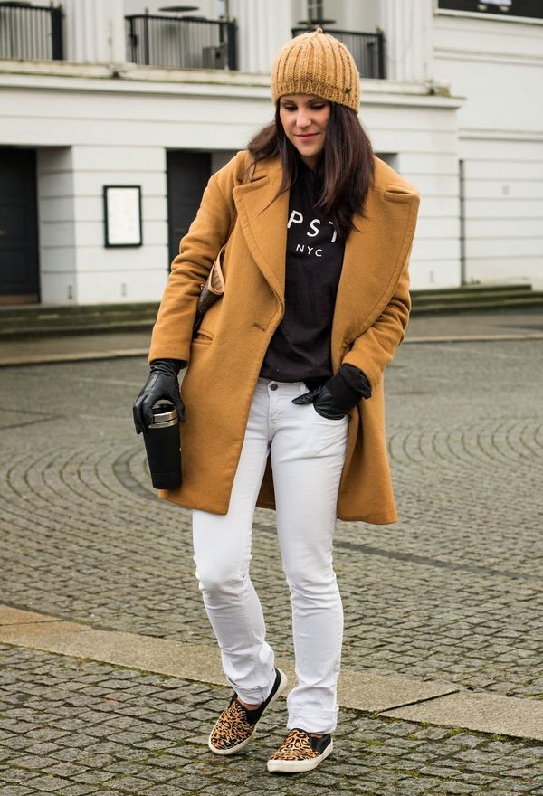 Mustard coat