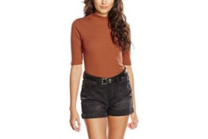 Brown short sleeve turtleneck with shorts