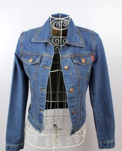 Stretch a denim jacket