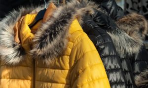 veste jaune isolée avec duvet écologique