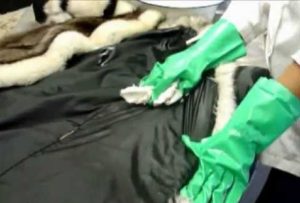 cleaning the lining of a fur coat