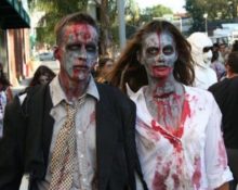 Disfressa de zombi de bricolatge per Halloween