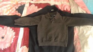 brauner Pullover eingelaufen