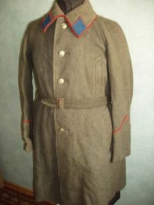 military uniform with raglan sleeves