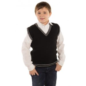 ragazzo in gilet scolastico