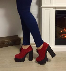 botines rojos