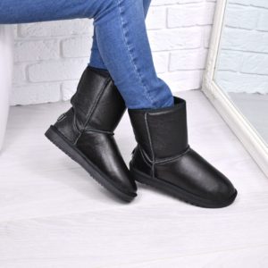 black ugg boots