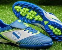 blue futsal shoes