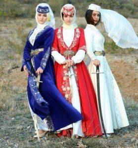 types de costumes pour les Tatars