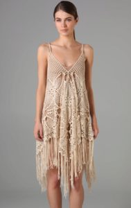 vestido beige