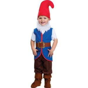 DIY gnome costume for a boy