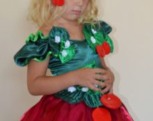 Costume da ciliegia fai da te per bambina