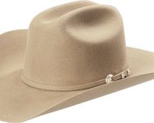 chapeau de cowboy beige