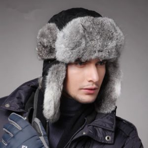 Cappello da uomo in camoscio con revers in pelliccia