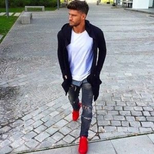 what to wear with red sneakers for a man