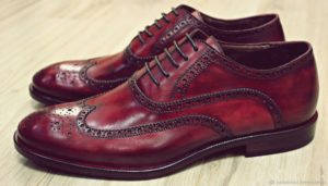 Burgunder brogues for menn