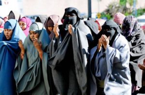 burqa faite de différents tissus