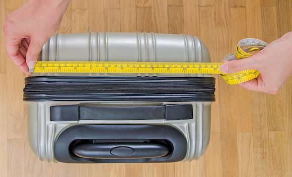 Suitcase size in centimeters