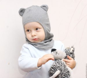 Chapeau-casque en forme d'ourson 