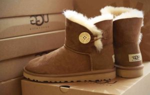 Pflege von Ugg-Stiefeln aus Schaffell