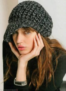 knitted cap with bangs