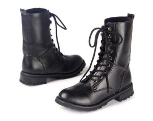 botas altas con cordones