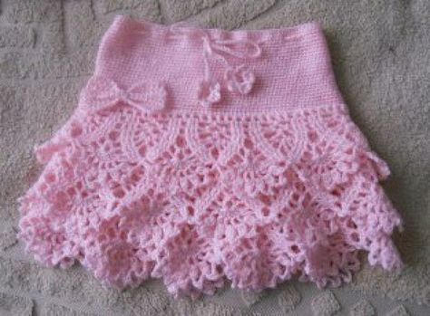 Pink skirt with lace