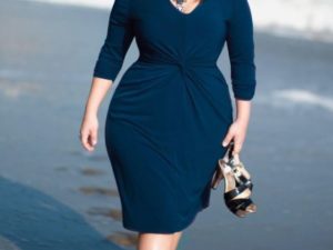 Vestido azul escuro para senhoras plus size