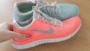 nike coral joggesko