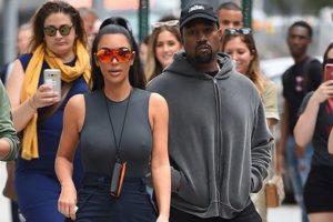 kim no bra