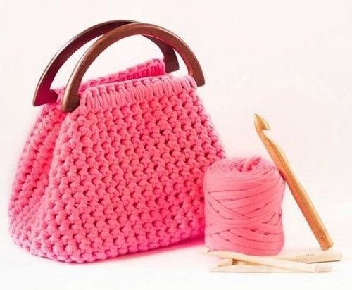 Bolso de crochet rosa fuerte