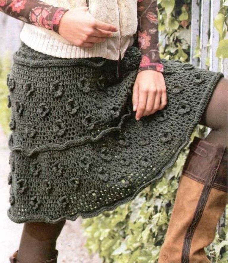 Warm crochet skirt model 1