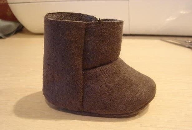 But ugg berwarna coklat