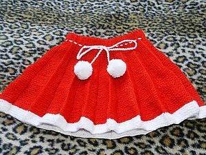 White and red pleated skirt