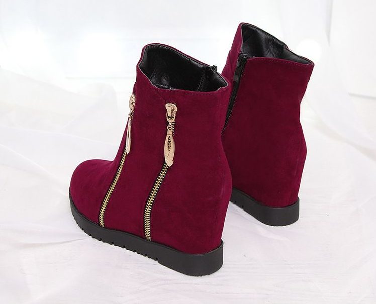 Burgundy low boots