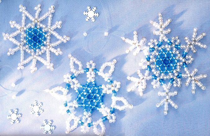 mga snowflake sa beaded na damit ng mga bata 2