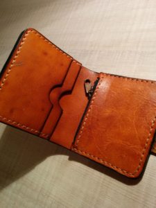 Cartera de pell de bricolatge