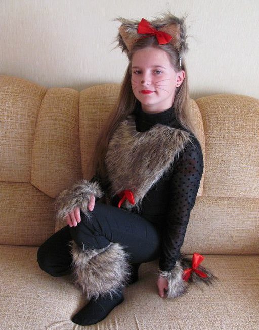 Cat costume with fur