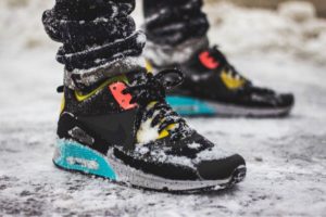 what sneakers can you wear in winter?